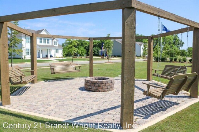 Building Photo - 4 br, 2.5 bath House - 5278 Pike Loop