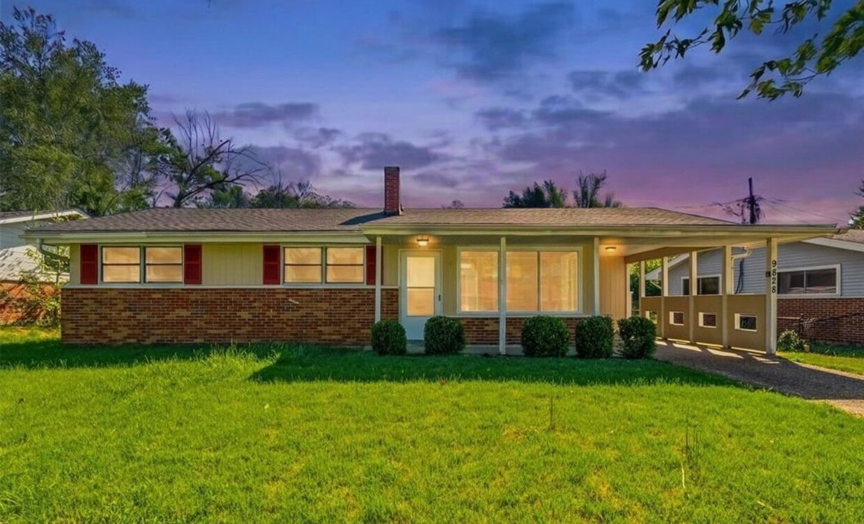Photo - 9828 Omega Dr (St. Louis, MO)