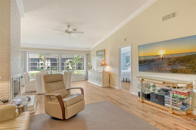 Foto del edificio - 5644 Ashton Lake Dr