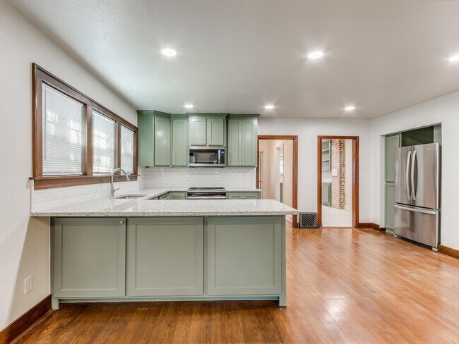 Foto del edificio - 2529 NW 16th St