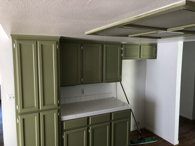 Foto del edificio - 1715 E Mary Ave