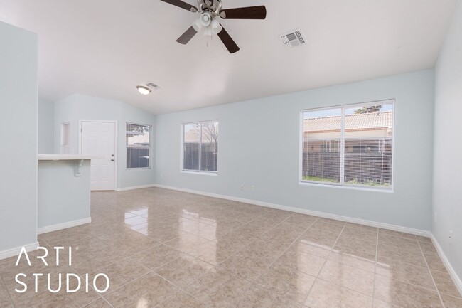 Building Photo - 3-Bedroom 2-Bathroom home in Grapevine Vil...