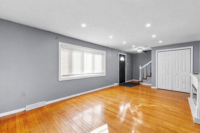 Foto del edificio - 223 Warren St