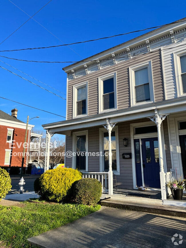 Building Photo - 523 N 31st St