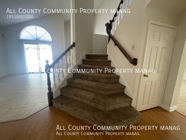 Building Photo - 2 Story Single Family Home in Vista