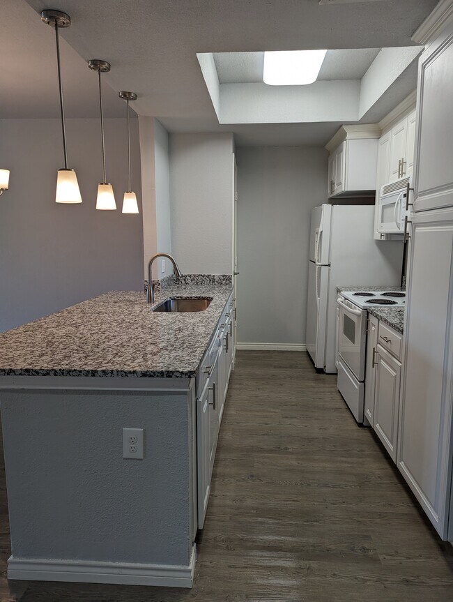 8511 Westover Ct Unit 218, Granbury, TX 76049 Condo for Rent in Granbury, TX