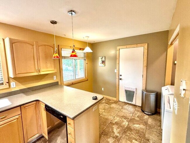Building Photo - Charming 3-Bedroom Ranch Home in La Porte, CO