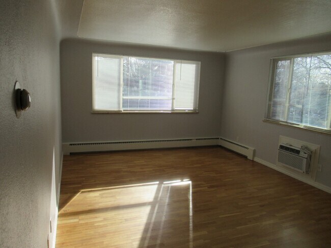 Foto del edificio - 2259 S Josephine St