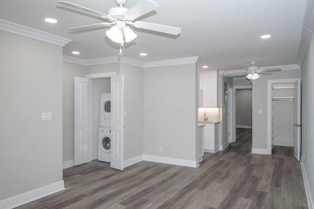 Building Photo - 609 Tulip Ave