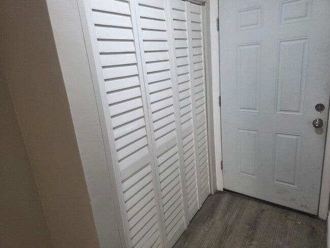 Foto del edificio - 1930 S Cicero Ave