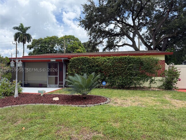 Foto del edificio - 6717 Raleigh St