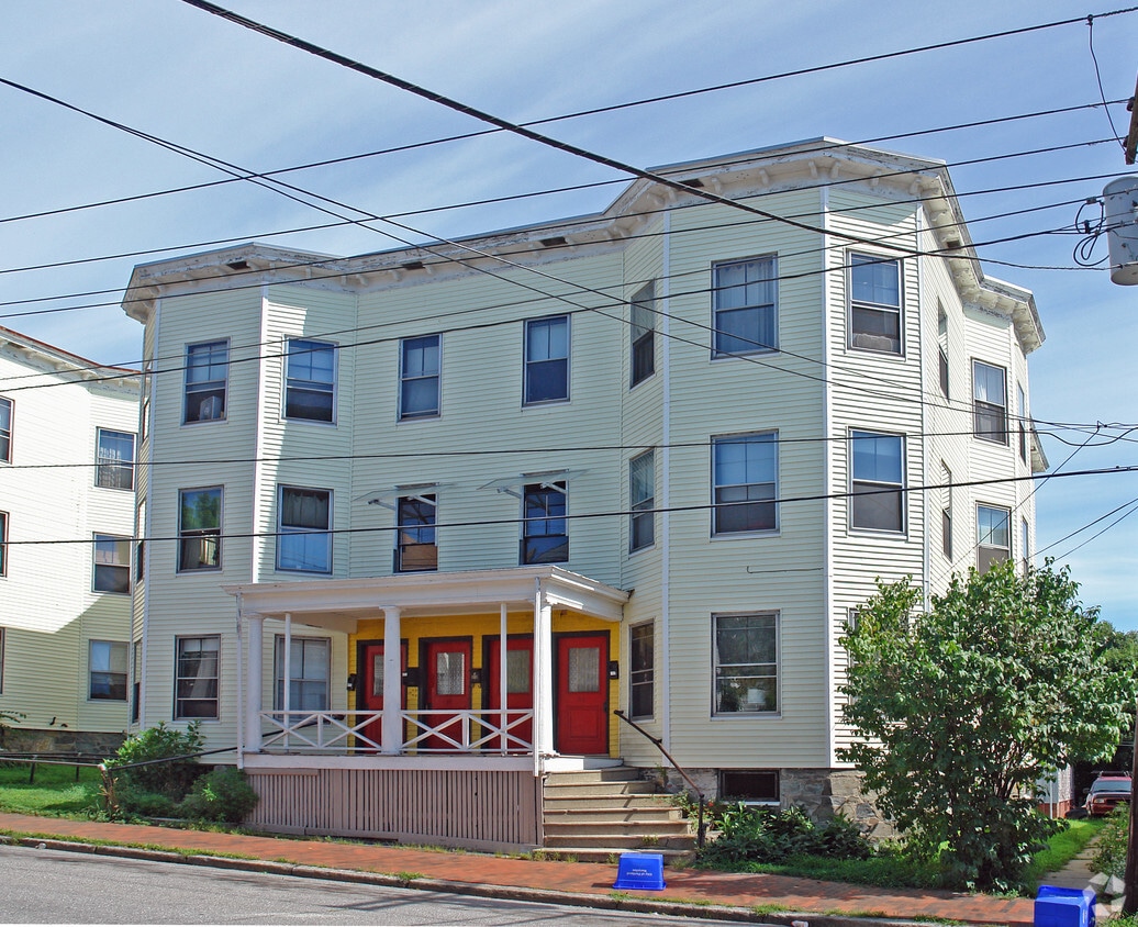 5557 Brackett St, Portland, ME 04102 Apartments in Portland, ME