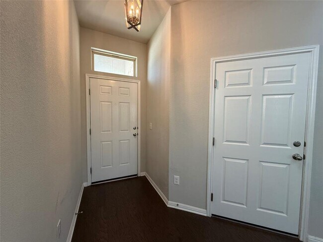 Foto del edificio - 3240 E Whitestone Blvd