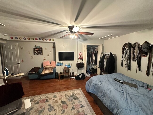 Photo - 139 Hillside St., Apartment