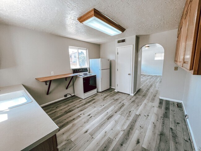 Building Photo - Cozy 2 bed 1 bath in Provo