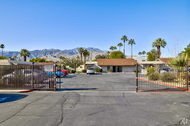 Front Gate - Casa Del Cielo Apartments