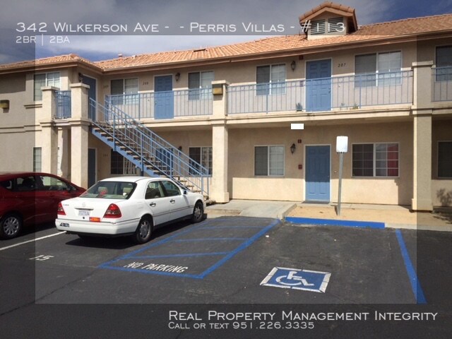 Building Photo - 2 bedroom 2 bath apartment in Perris