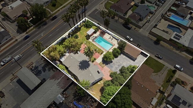 Building Photo - 8647 Corbin Ave