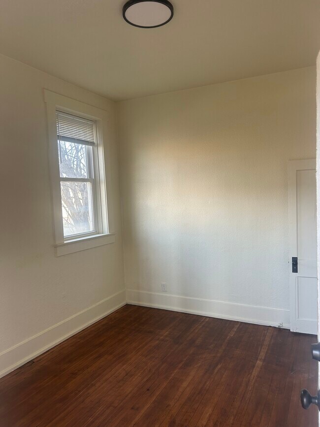 Foto del edificio - 537 Denison St