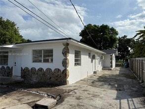 Building Photo - 3144 NW 29th St