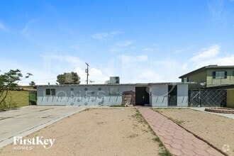 Building Photo - 1612 Capistrano Ave