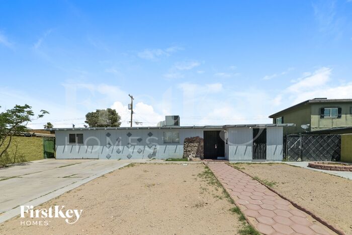 Foto principal - 1612 Capistrano Ave