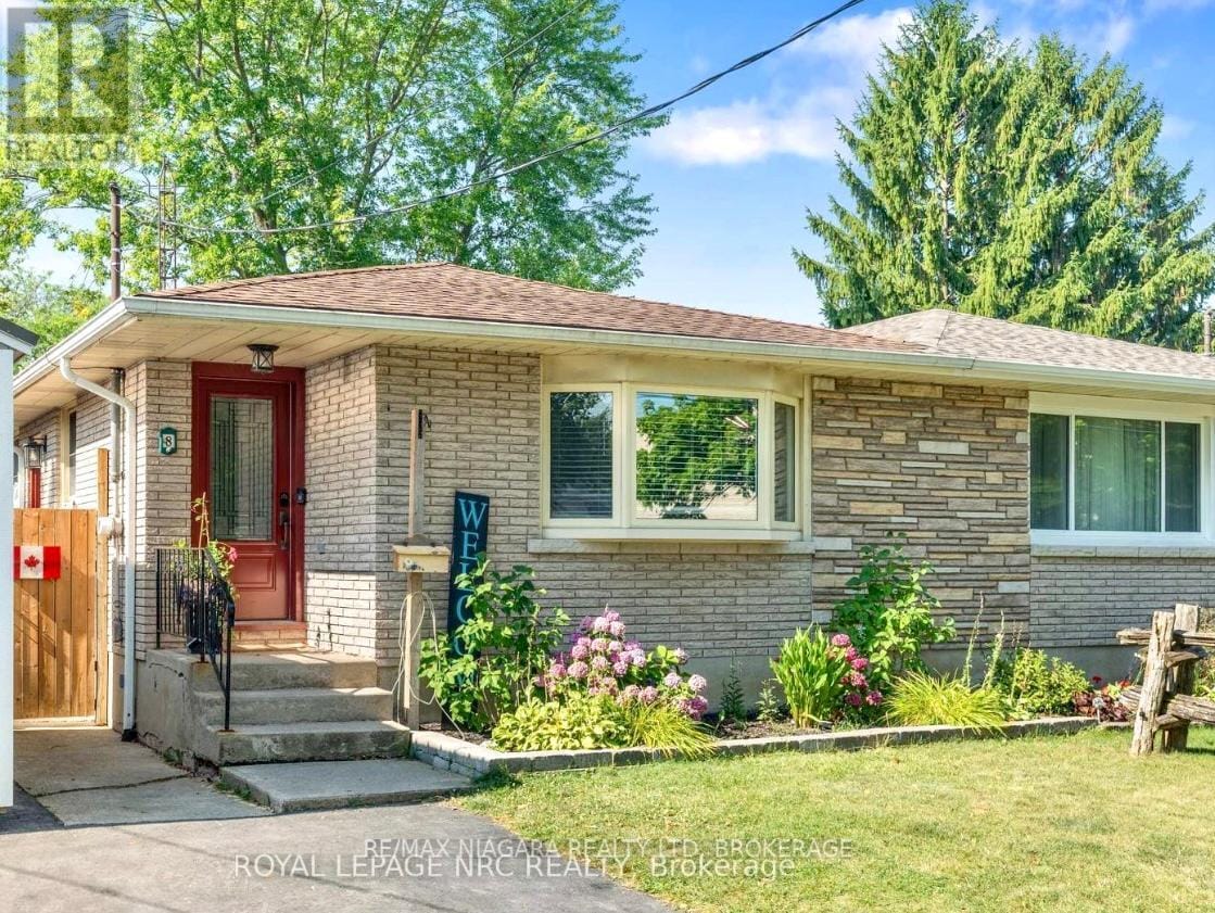 Primary Photo - 8 Lakehurst Dr