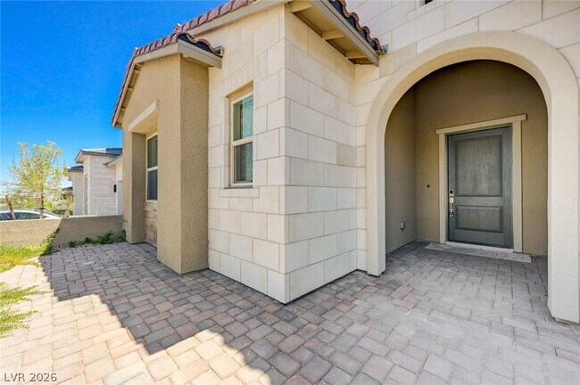 Building Photo - 11831 Giroma Ave