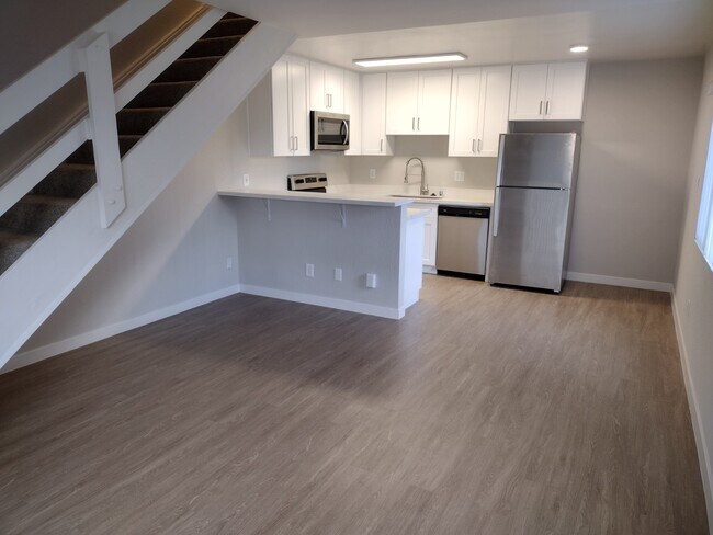 un dormitorio/ciudad - Mesa Palms Apartments