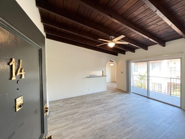 Foto del edificio - 3608 Keystone Av