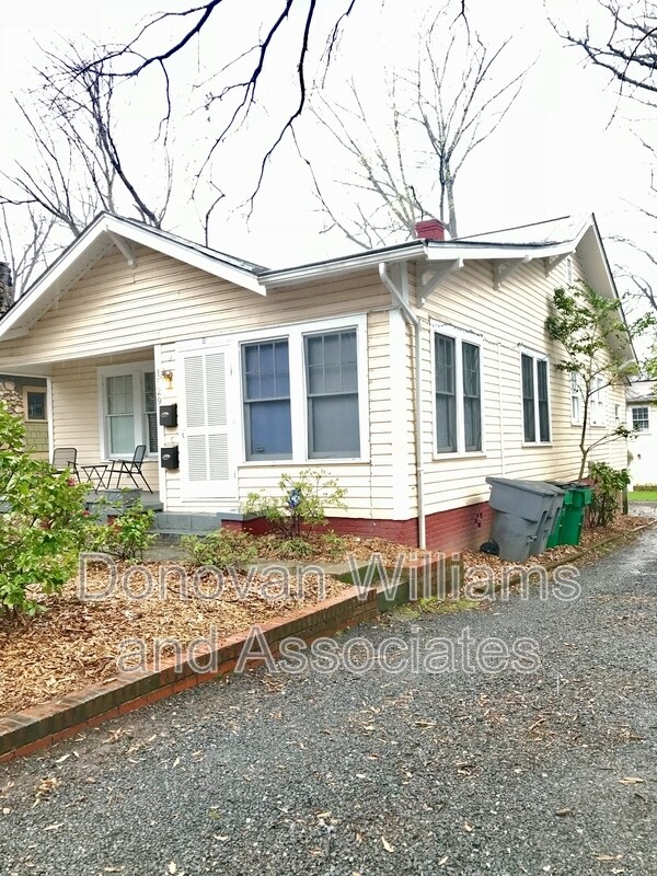 Foto del edificio - 1529 Thomas Ave