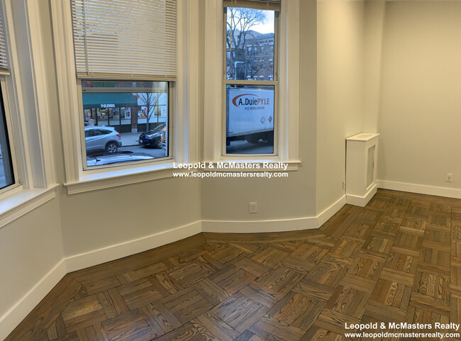 Foto del edificio - 124 Peterborough St