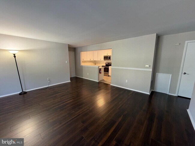 Foto del edificio - 4306A Aberdeen Dr