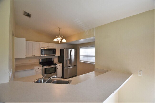 Building Photo - 1752 Rice Ter