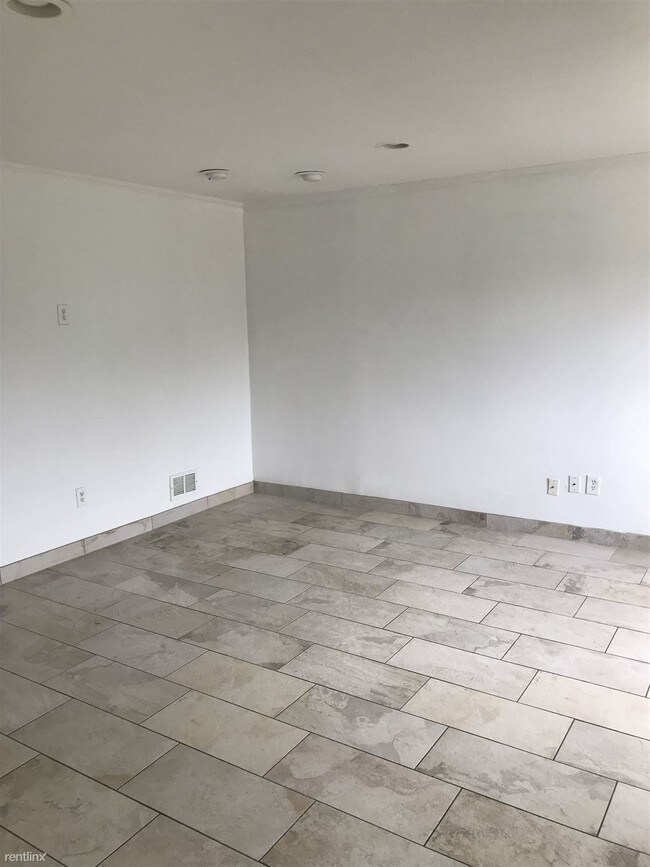 Foto del edificio - 3 br, 1 bath House - 26679 Spicer St