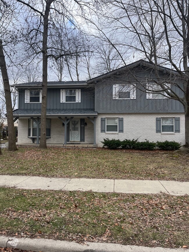 Building Photo - 7757 N 80th St