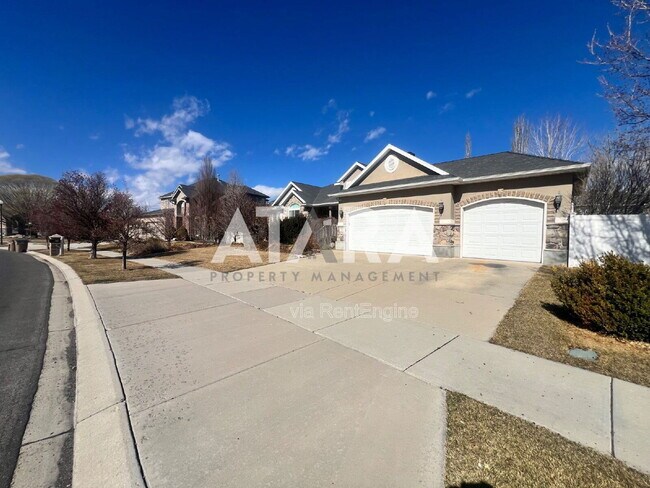 Foto del edificio - 353 Bellevue Way