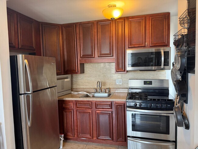 Foto del edificio - 5300 S Shore Dr
