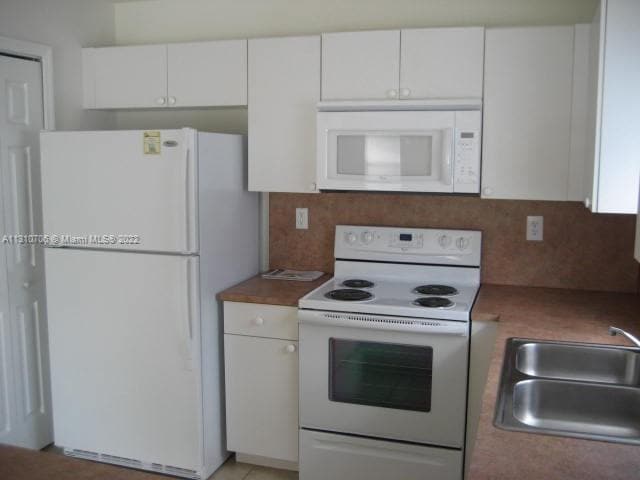 Building Photo - 10443 SW 184th St