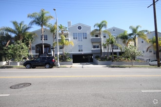 Building Photo - 3722 Sawtelle Blvd