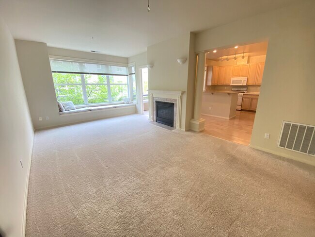 Large living room with comfy fireplace - 10042 Main St