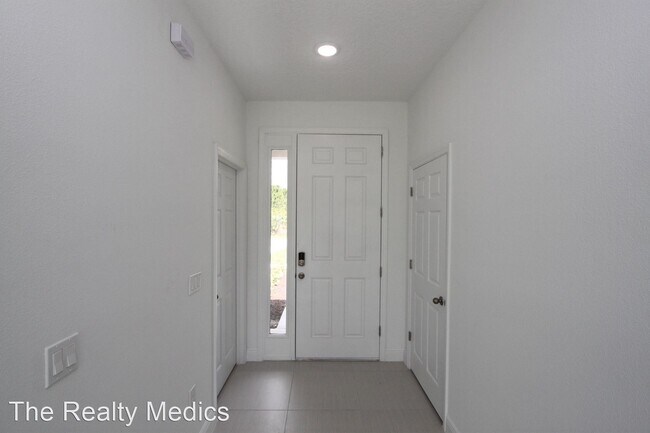 Building Photo - 3 br, 2 bath House - 2481 San Filippo Dr SE