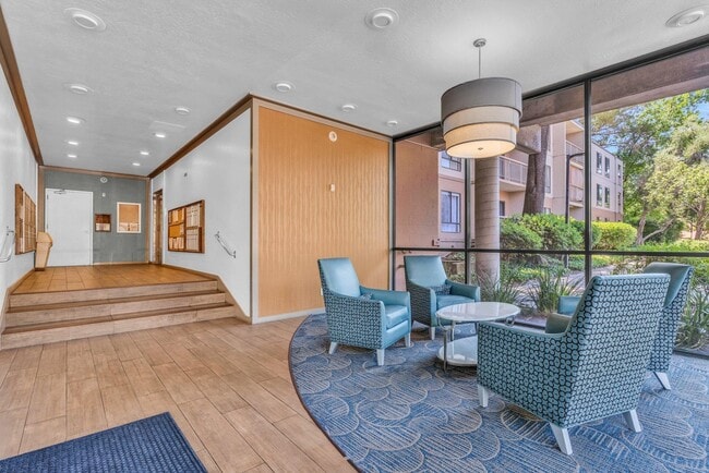 Building Photo - 470 N Civic Dr