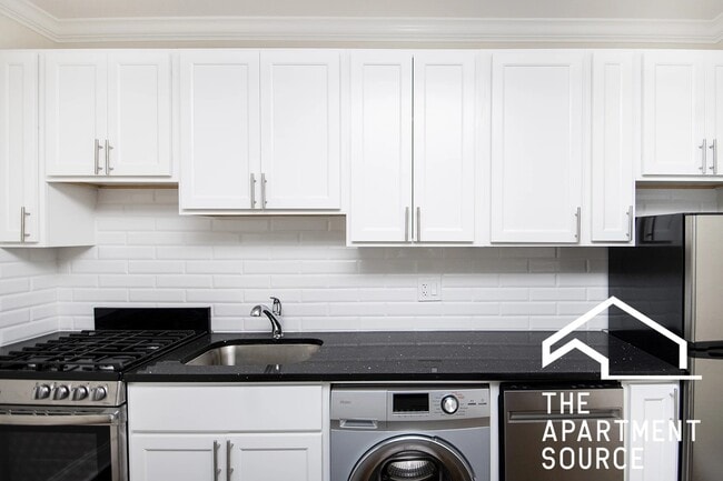 Foto del edificio - 918 Green Bay Rd