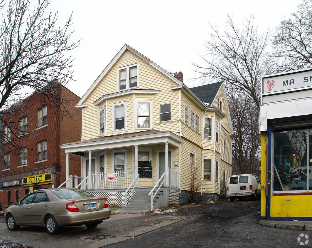 Foto principal - 1458-1460 Albany Ave