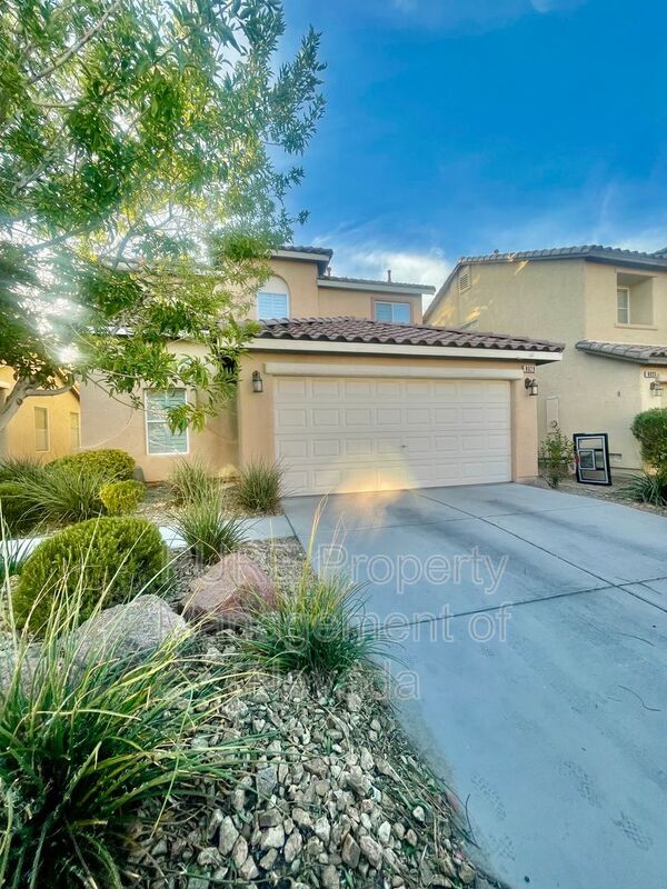 8029 N Copperhead Creek St, Las Vegas, NV 89143 House Rental in Las