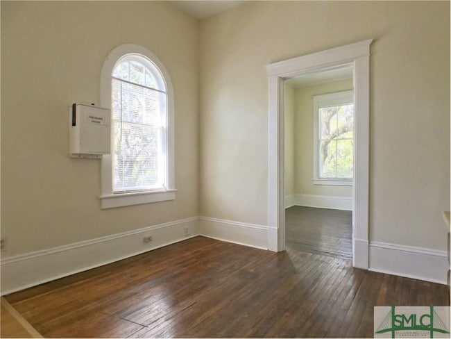 Building Photo - 122 W 36th St