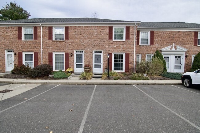 Building Photo - 1157 Dickinson St