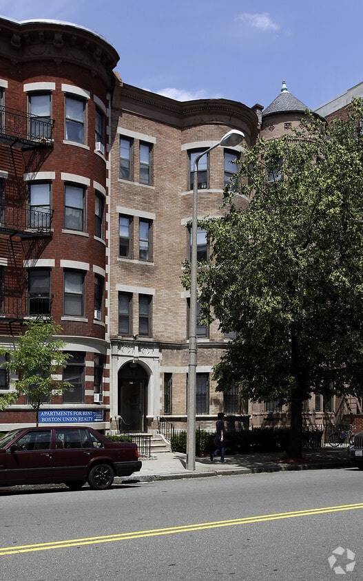 Building Photo - 57 Westland Ave