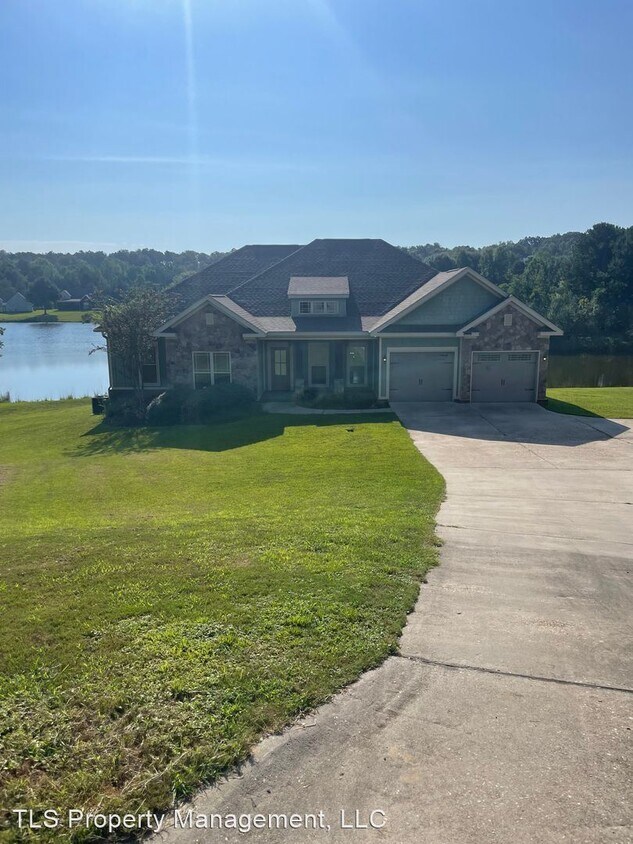 Primary Photo - 4 br, 3 bath House - 78 County Road 167
